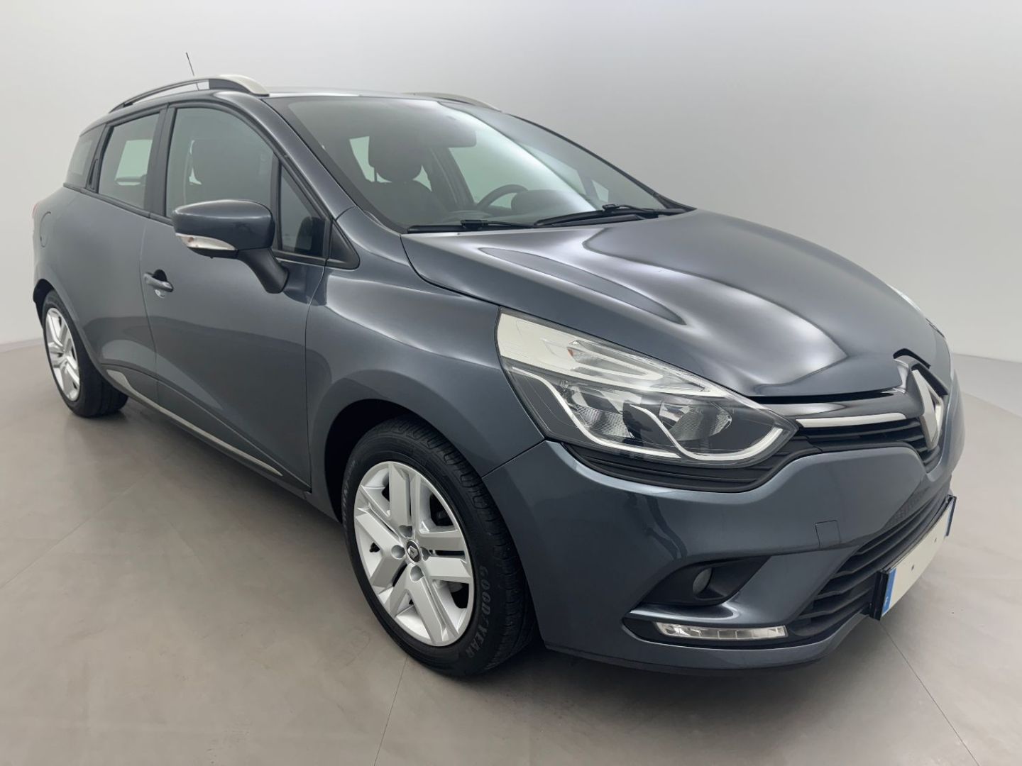 RENAULT CLIO IV ESTATE ESTATE 0.9 TCe 90 ZEN