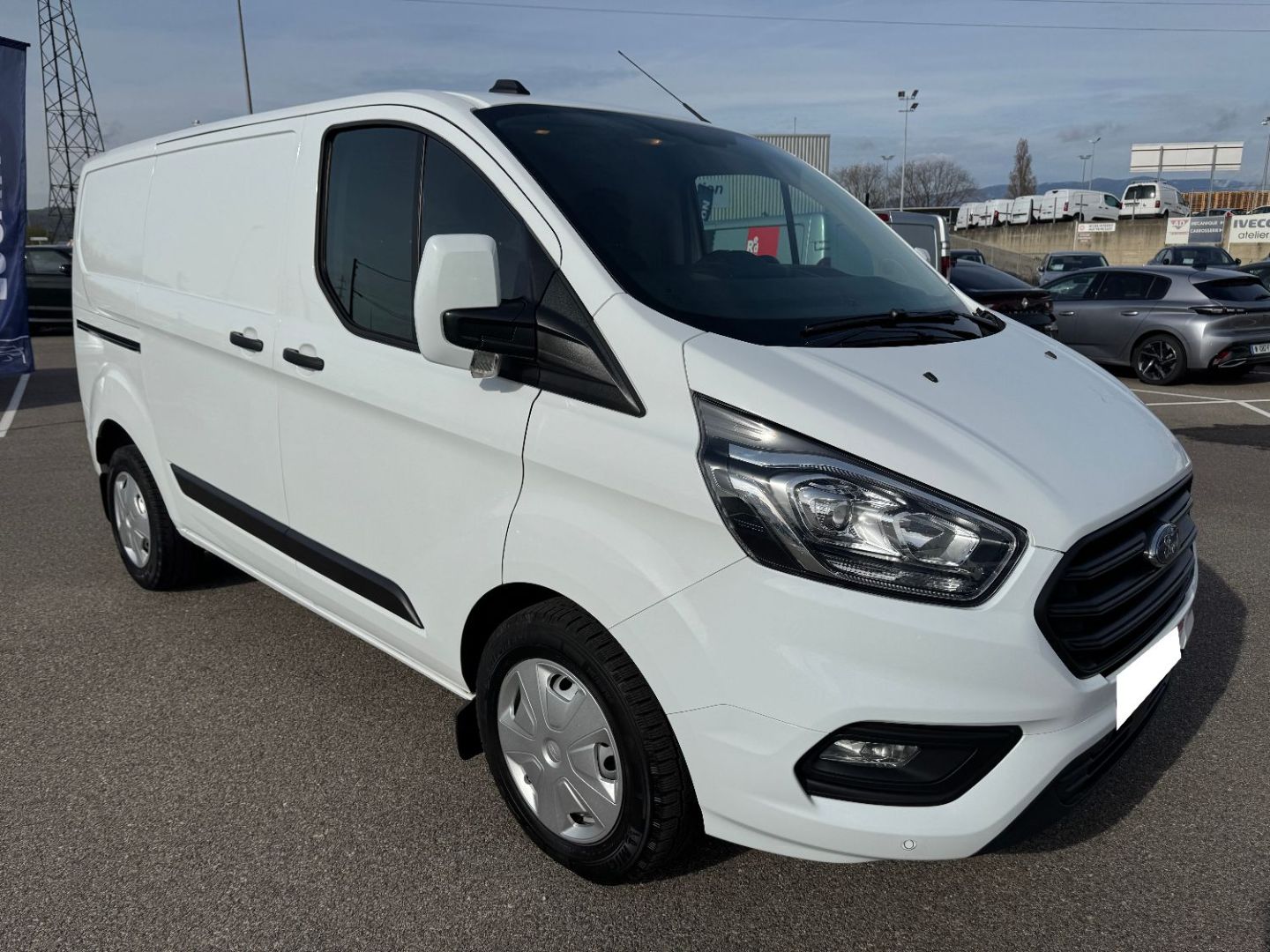 FORD TRANSIT CUSTOM FOURGON - 300 L1H1 2.0 TDCI 130 TREND BVA