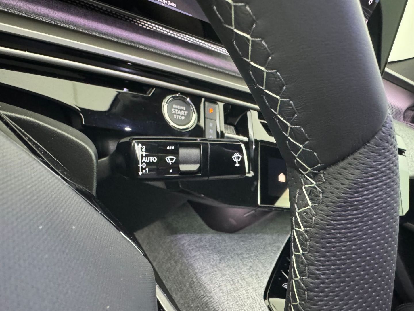 PEUGEOT 3008 - 1.2 Hybrid 145 GT e-DCS6