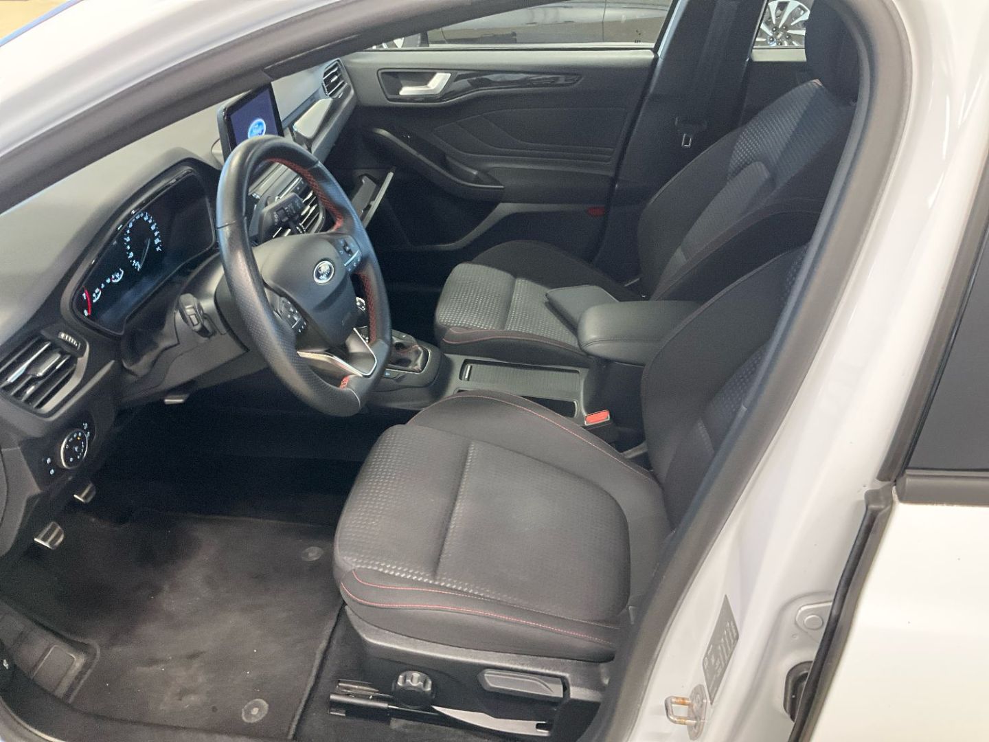FORD FOCUS - 1.0 EcoBoost 125 ST Line