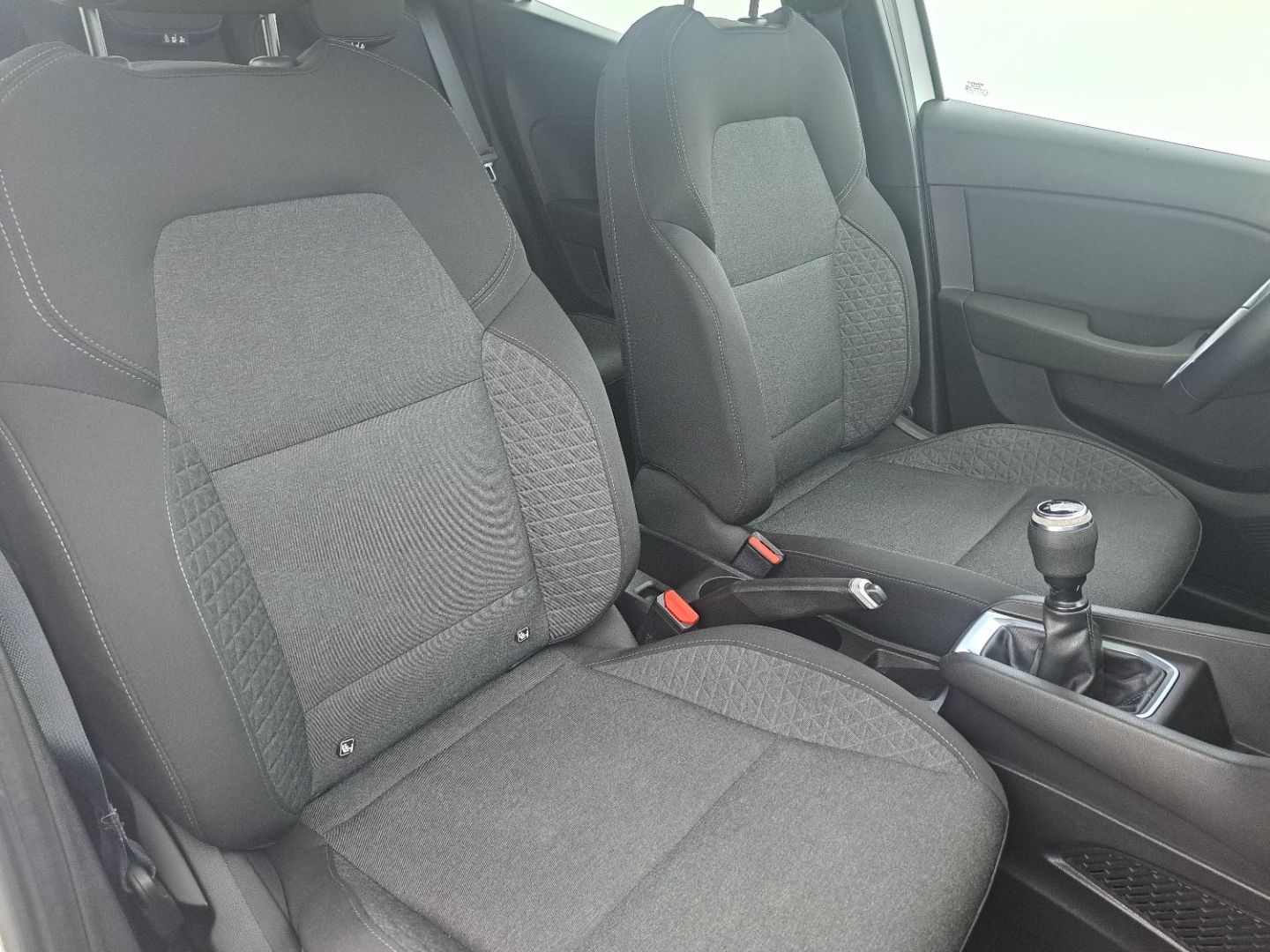 RENAULT CLIO V - 1.0 TCe 100 BUSINESS