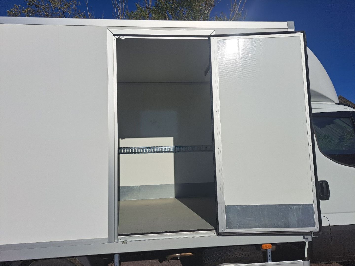 IVECO DAILY FRIGORIFIQUE - 35C18 180CV 3L CAISSE PRIMEUR HAYON