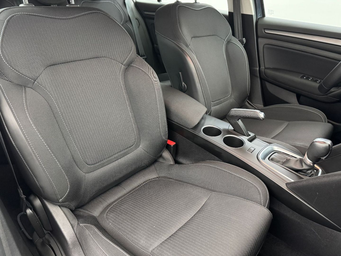 RENAULT MEGANE IV ESTATE - ESTATE 1.5 Blue dCi 115 BUSINESS EDC