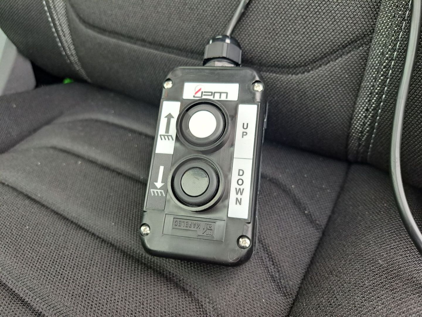 IVECO DAILY BENNE - 35C18 180CV 3L COFFRE REHAUSSES LATERALE