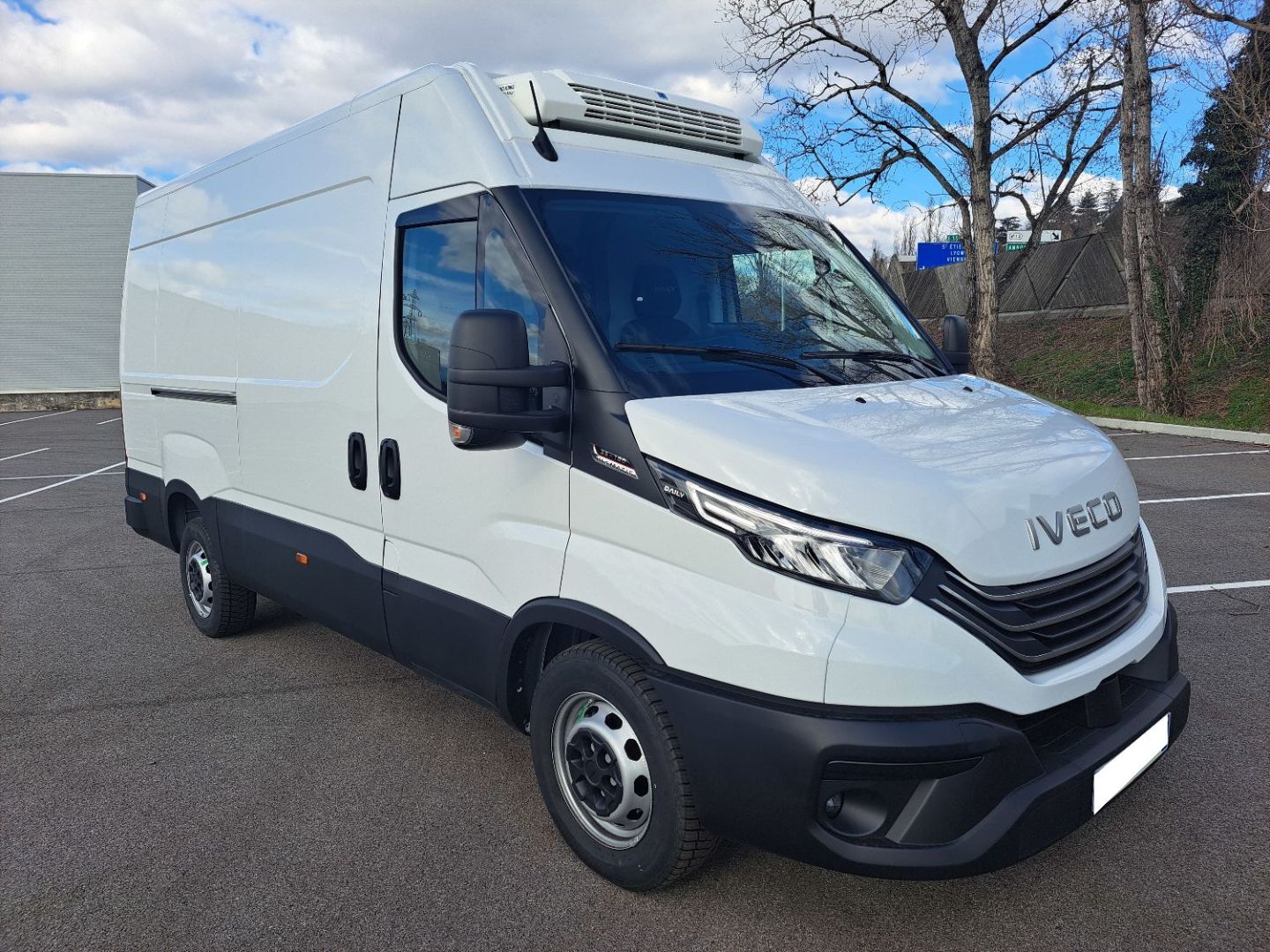 IVECO DAILY FRIGORIFIQUE 35S18 A8 180CV 3L FOURGON L3H2 8.7M3